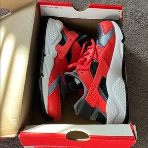 Nike Red and Black Women's Sneakers